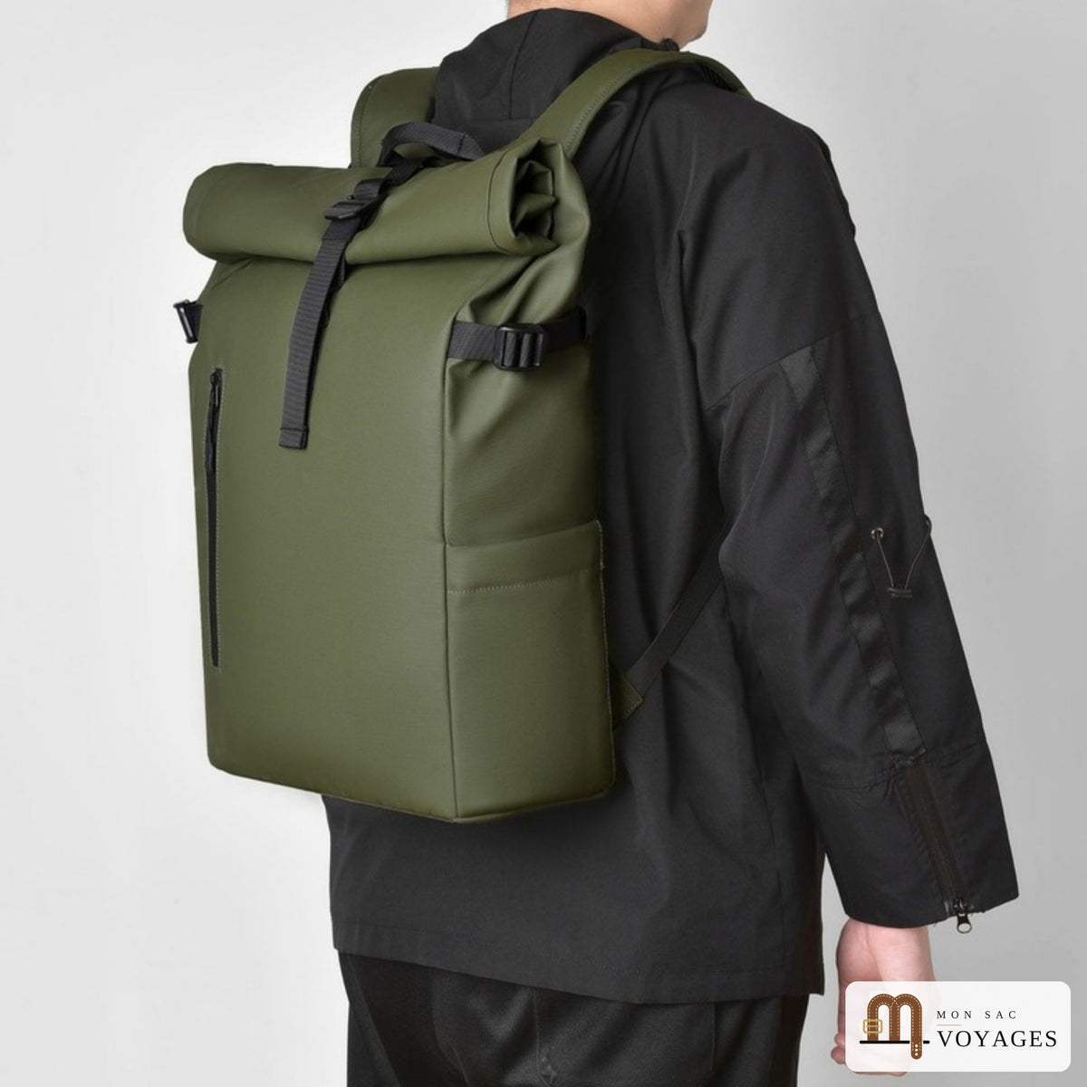 Sac à dos Citadin vert kaki porté au dos