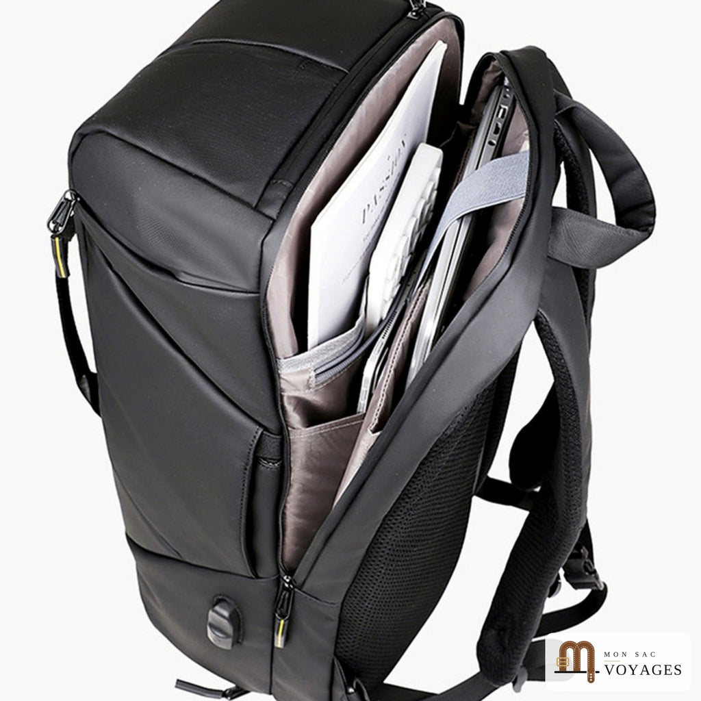 Compartiment ordinateur ouvert du sac à dos voyage Escale