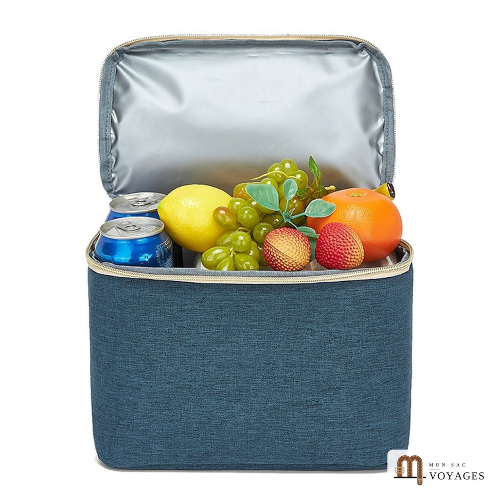 Sacoche isotherme du Navette ouverte, doublure argentée, remplie de fruits et canettes